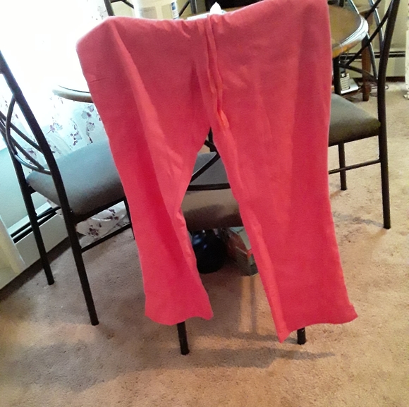 Nrg strawberry medium top and large petite bottom - Picture 5 of 6